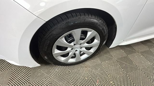 Used 2023 Toyota Corolla LE FWD image 10