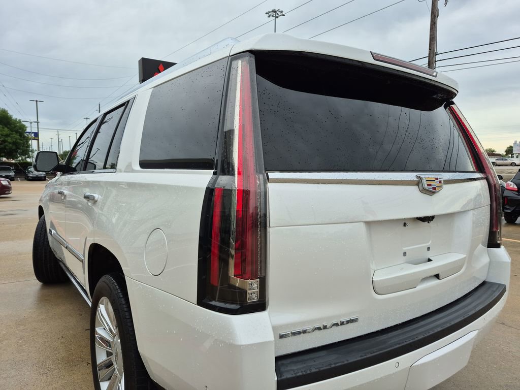 Used 2018 Cadillac Escalade Platinum image 33