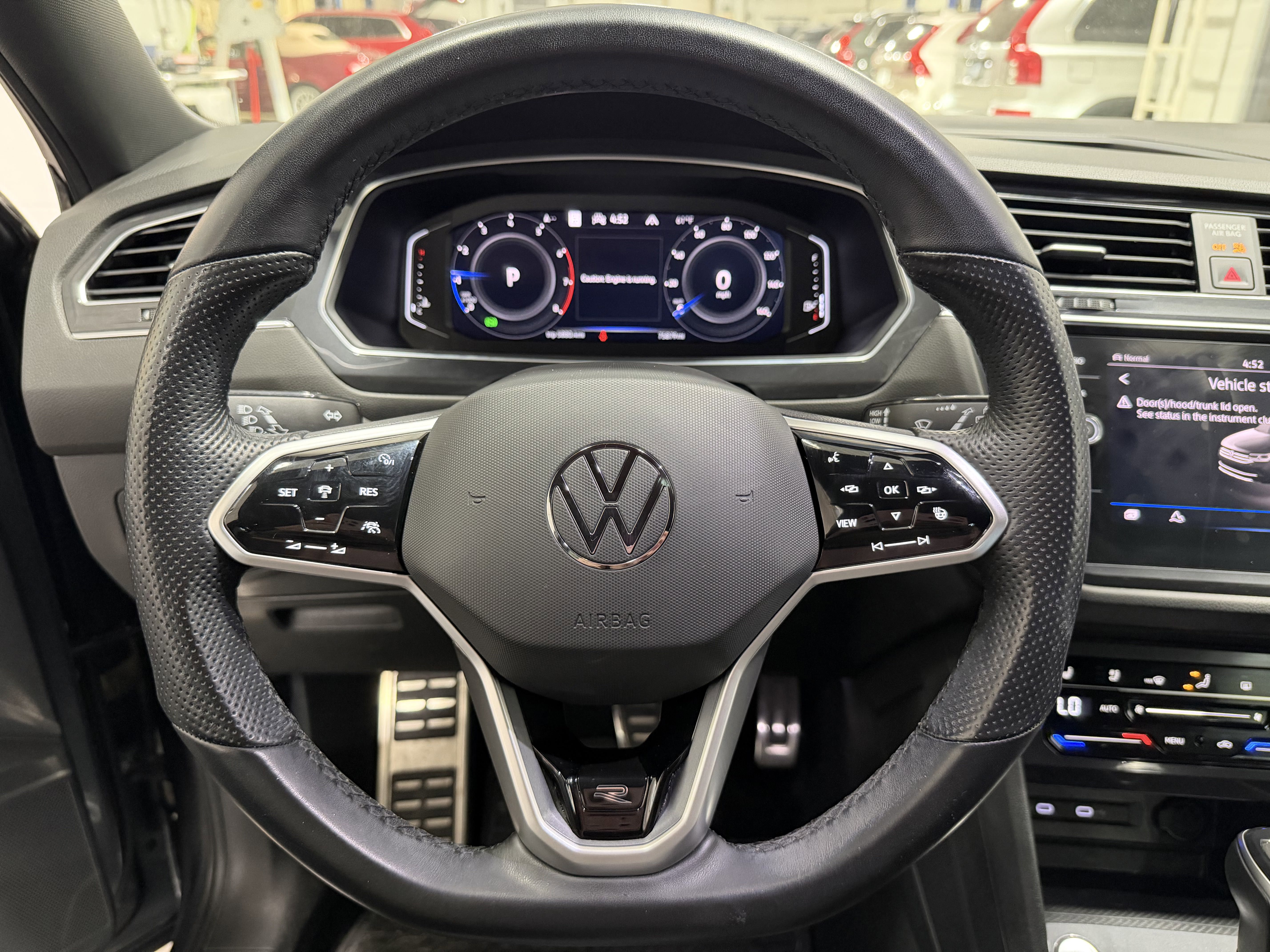 Used 2022 Volkswagen Tiguan SEL R-Line image 13