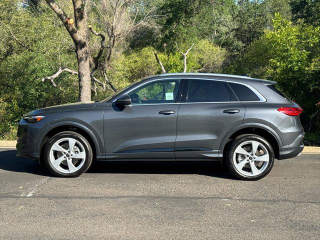 Certified 2025 Audi Q5 Premium w/ Premium Plus AWD/4WD image 8