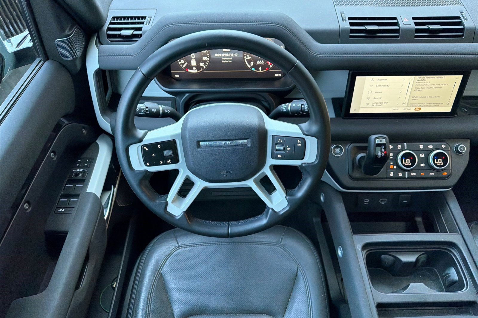 Used 2023 Land Rover Defender 110 S AWD/4WD image 33