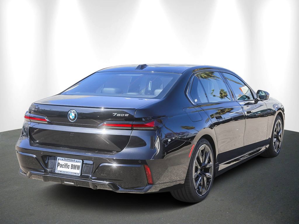New 2026 BMW 750e xDrive AWD/4WD image 6