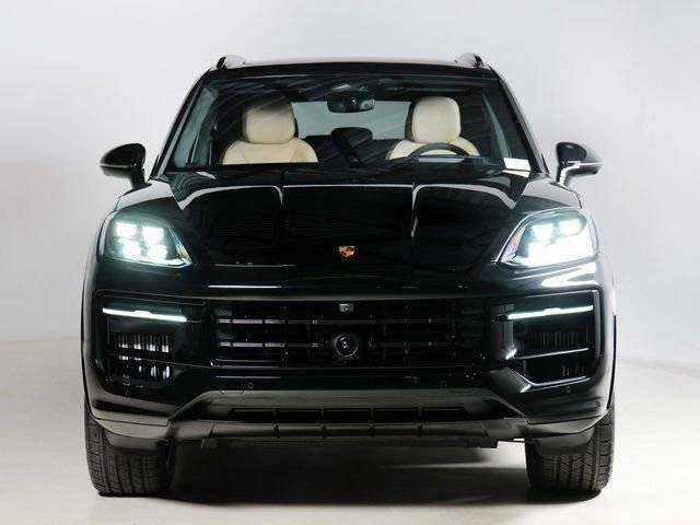 New 2026 Porsche Cayenne GTS AWD/4WD image 6