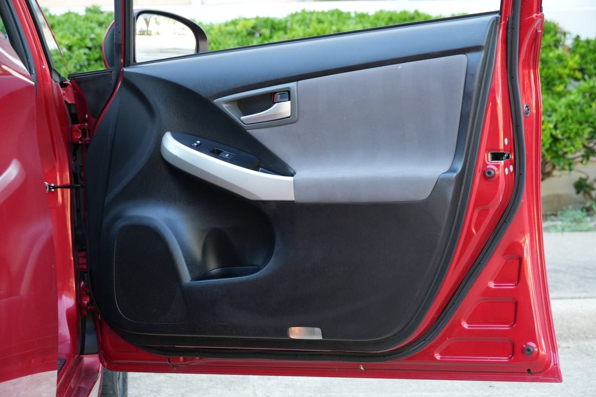 Used 2013 Toyota Prius Three FWD image 38