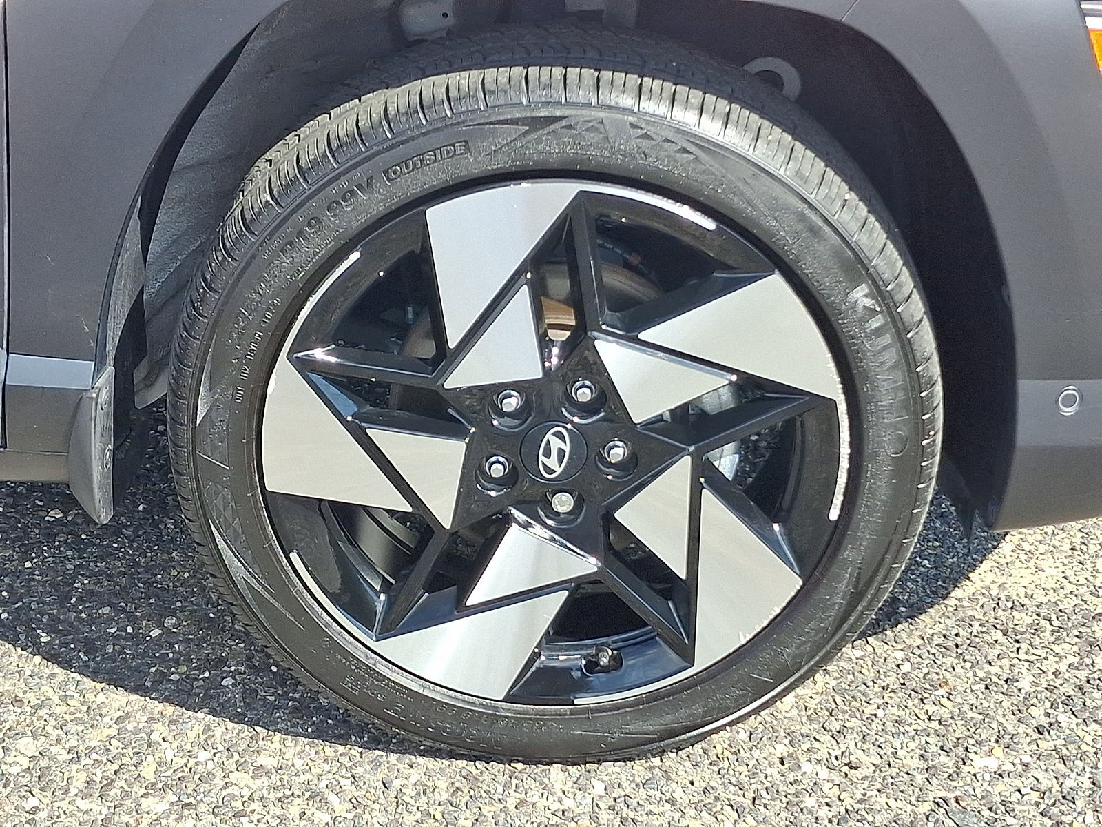 Certified 2024 Hyundai Kona Limited AWD/4WD image 33