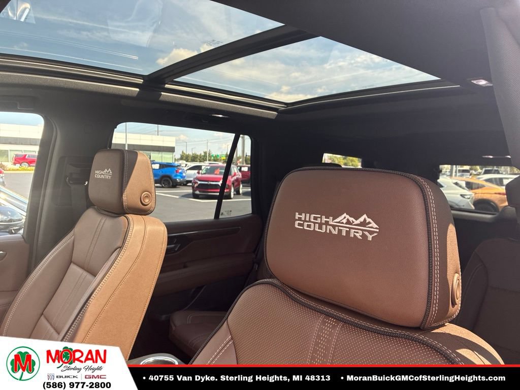 Used 2025 Chevrolet Tahoe High Country AWD/4WD image 7