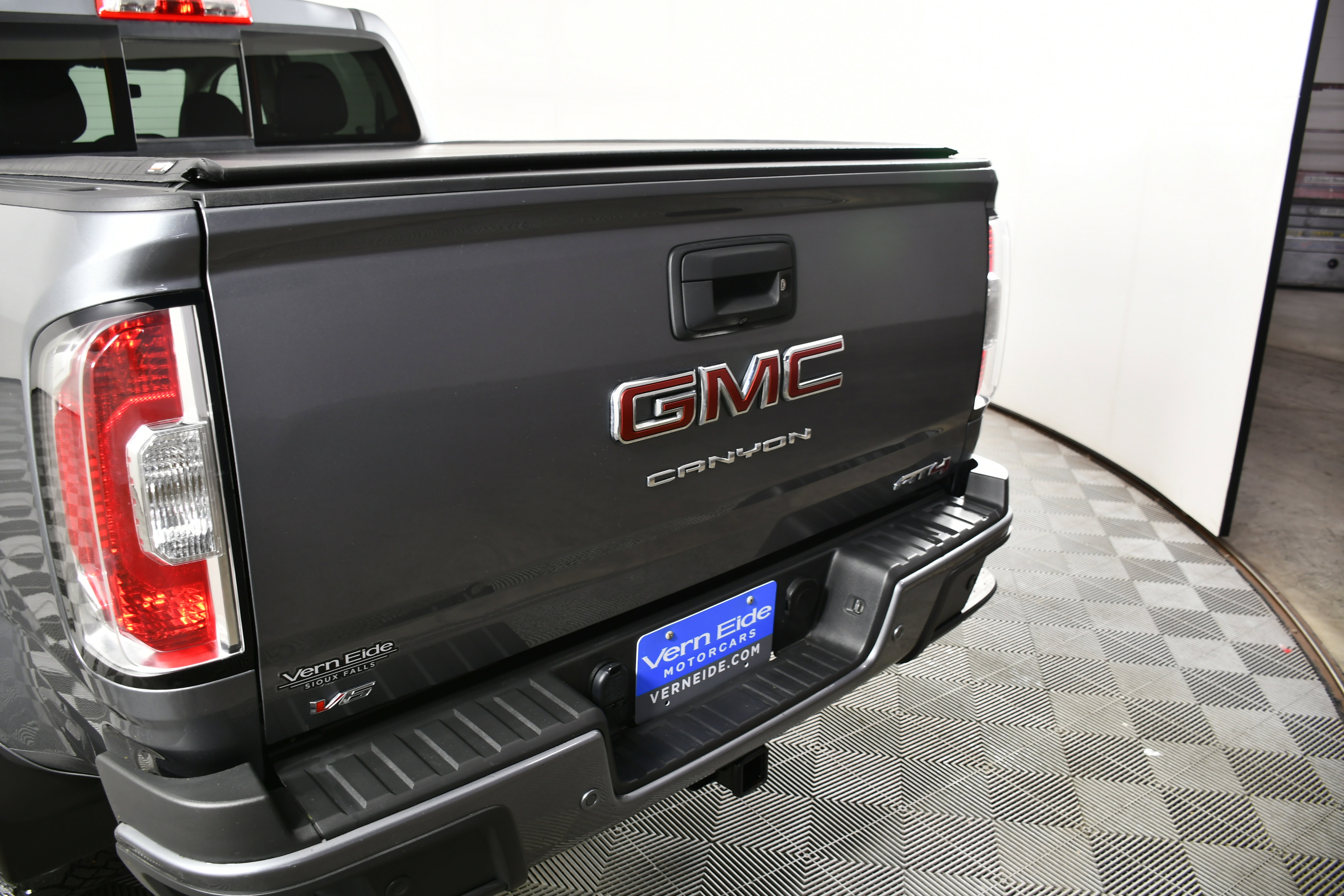 Used 2021 GMC Canyon AT4 w/ Driver Alert Package image 15