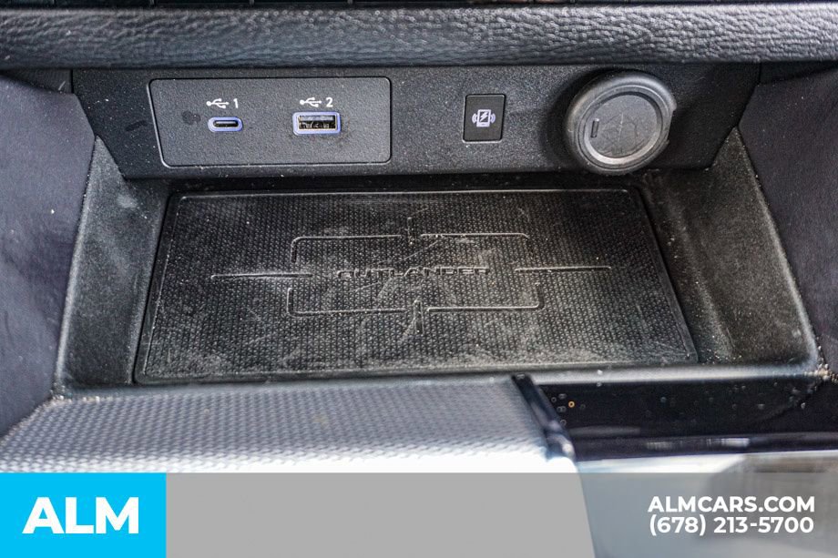 Used 2023 Mitsubishi Outlander SEL image 44