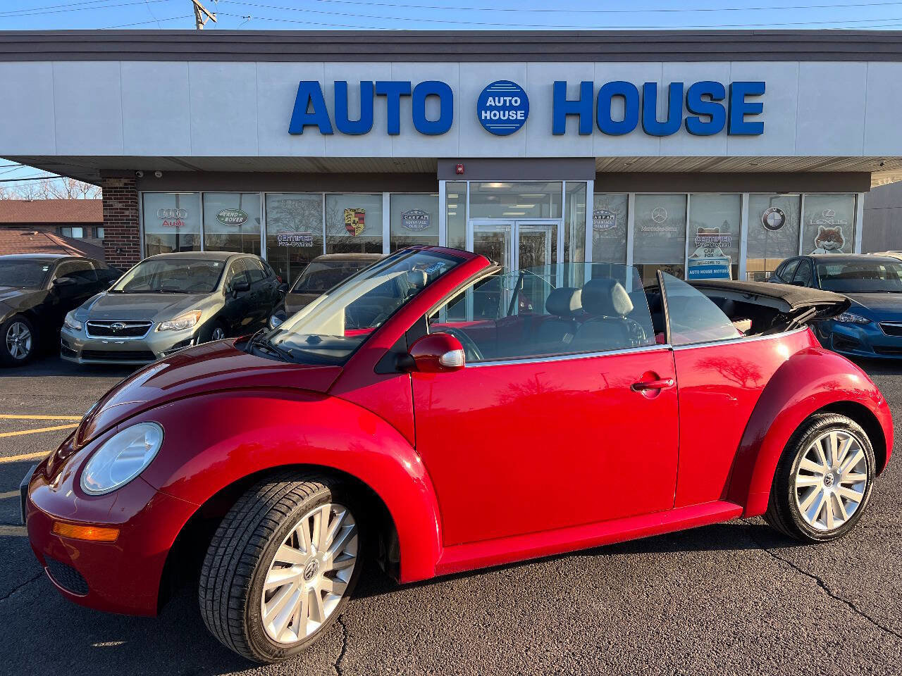 Used 2008 Volkswagen Beetle SE image 1