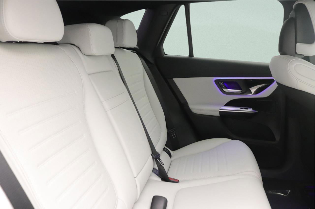 New 2026 Mercedes-Benz GLC 300 image 8