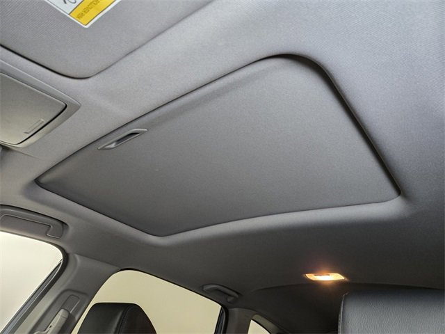 Used 2021 Honda CR-V Touring image 14