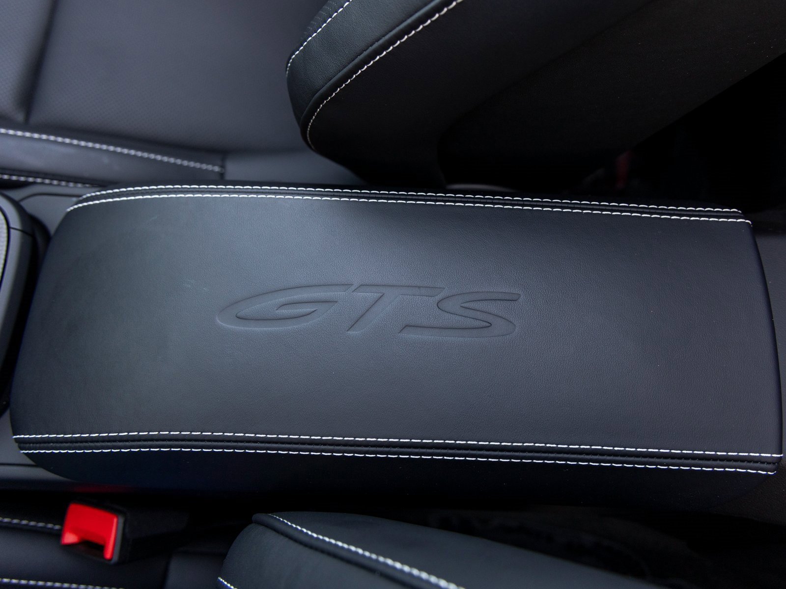 Certified 2025 Porsche 911 Carrera GTS image 37
