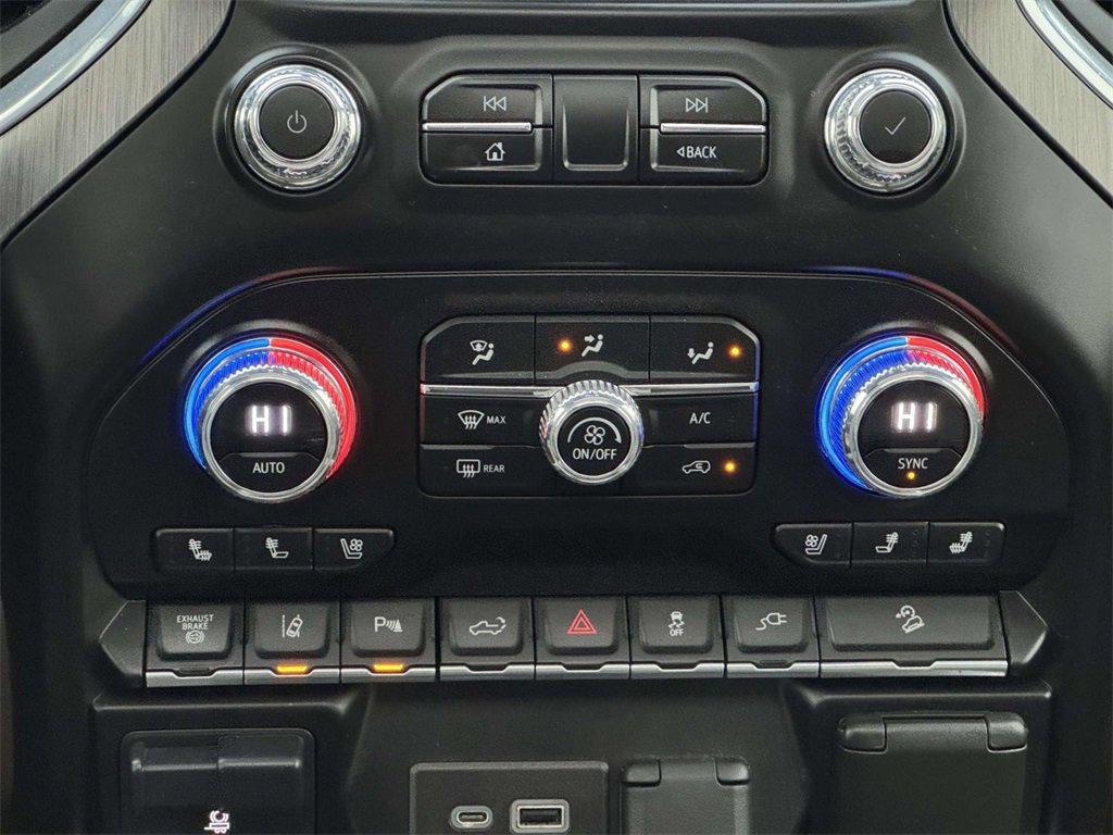 Used 2023 GMC Sierra 2500 Denali w/ Denali Ultimate Package image 6