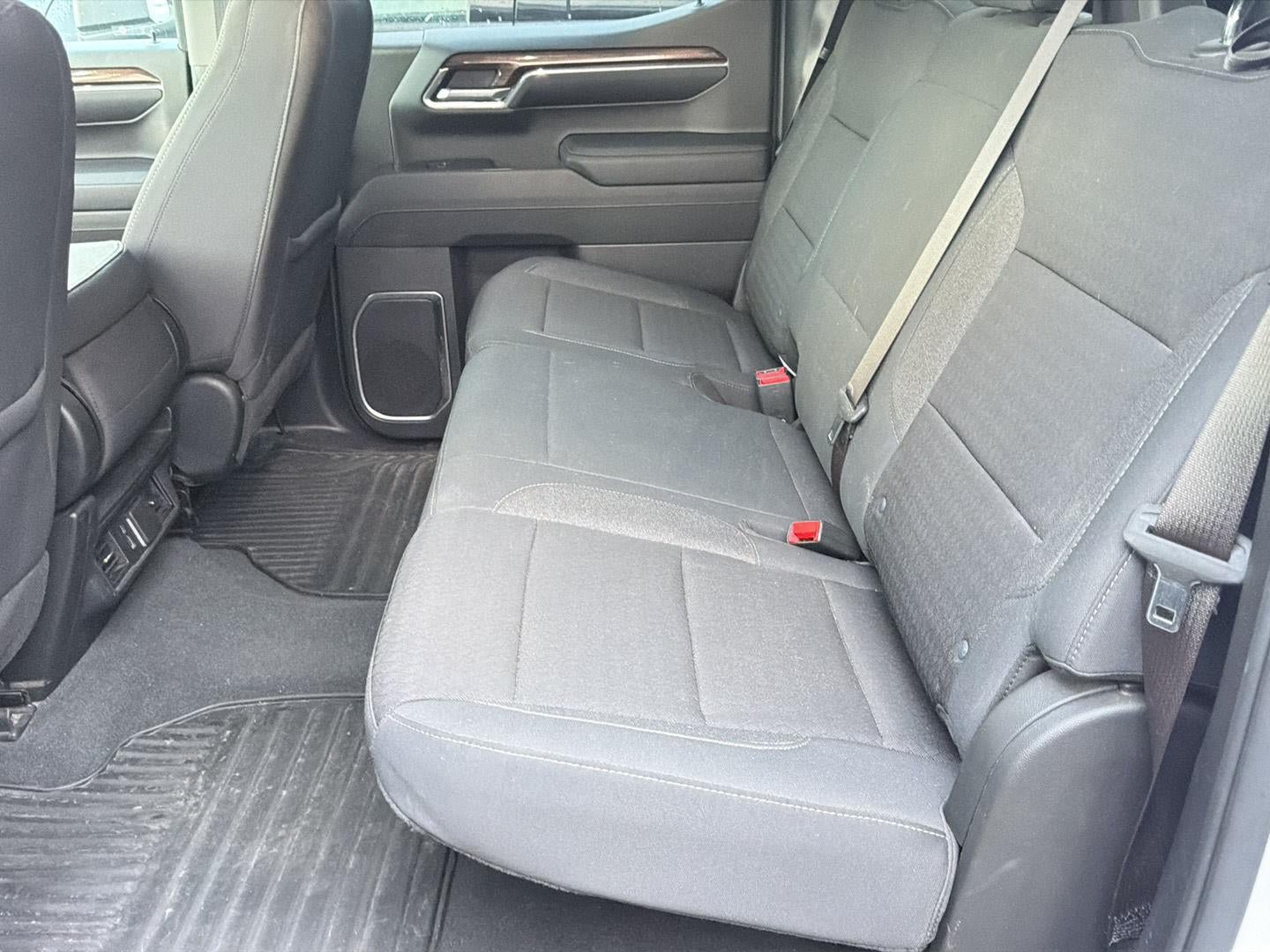Used 2024 Chevrolet Silverado 1500 LT AWD/4WD image 13