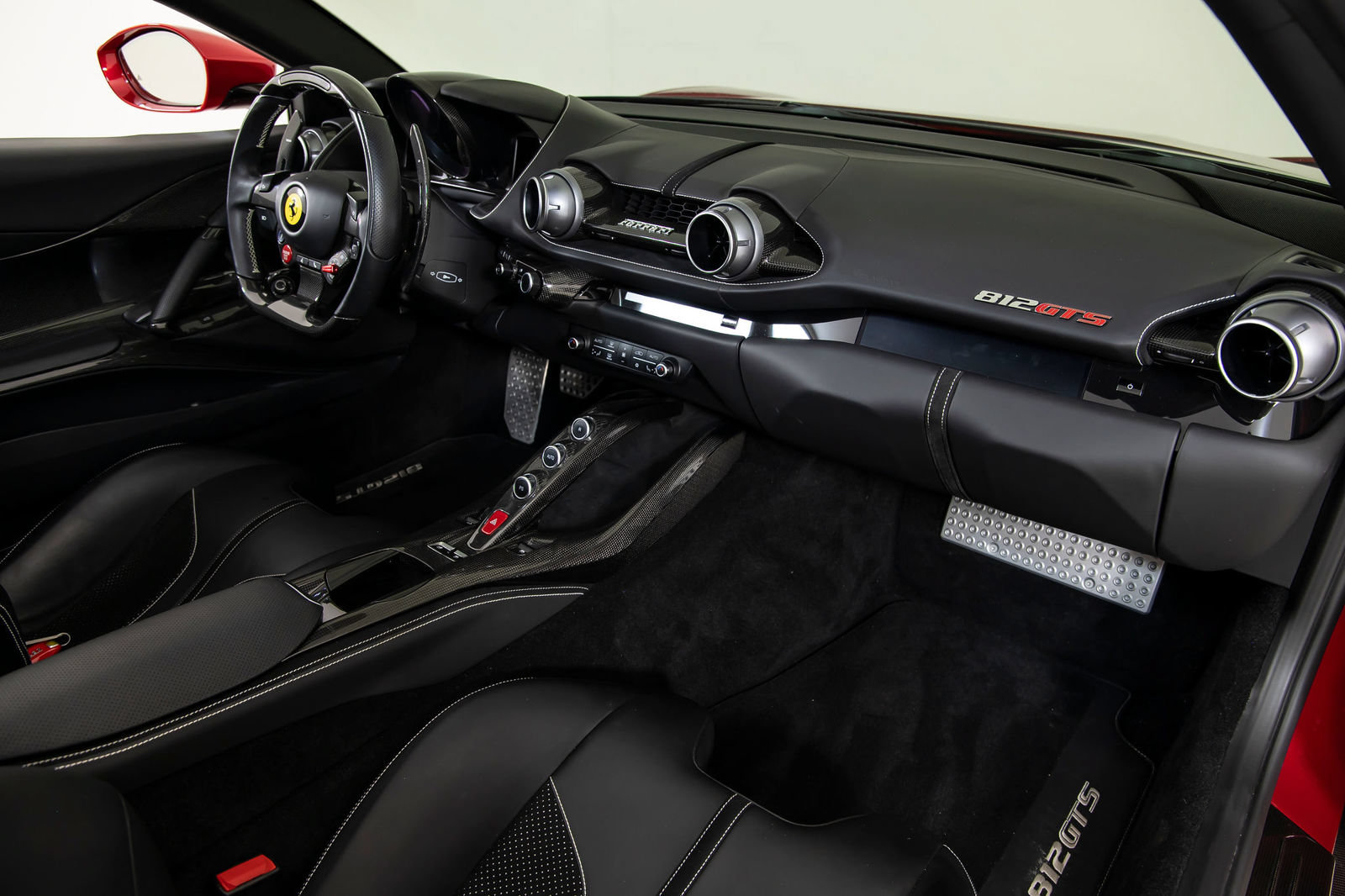 Certified 2022 Ferrari 812 GTS RWD image 17