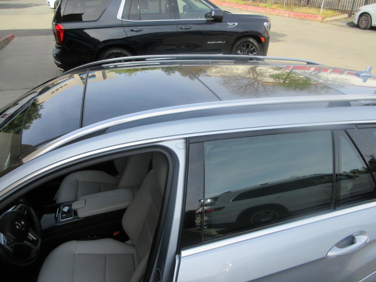 Used 2013 Mercedes-Benz E 350 4MATIC Wagon image 64