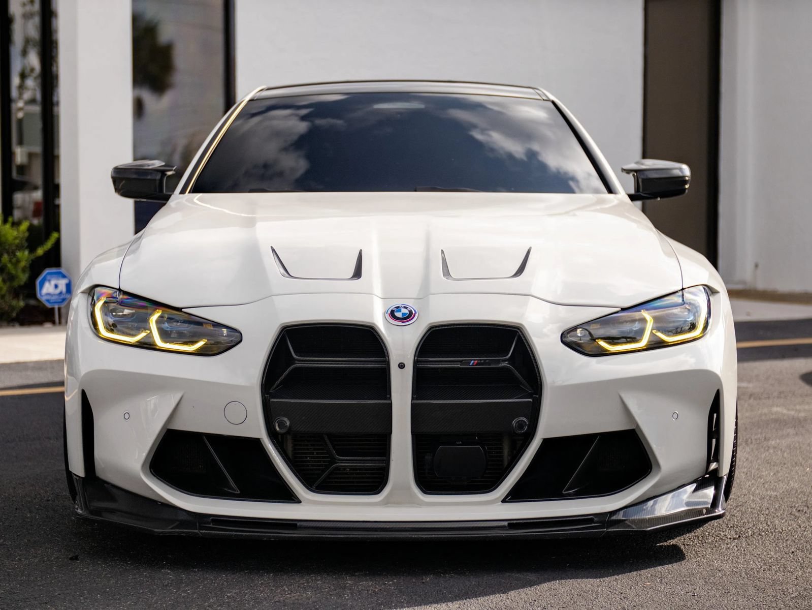 Used 2021 BMW M4 Competition w/ M Carbon Exterior Package RWD image 5