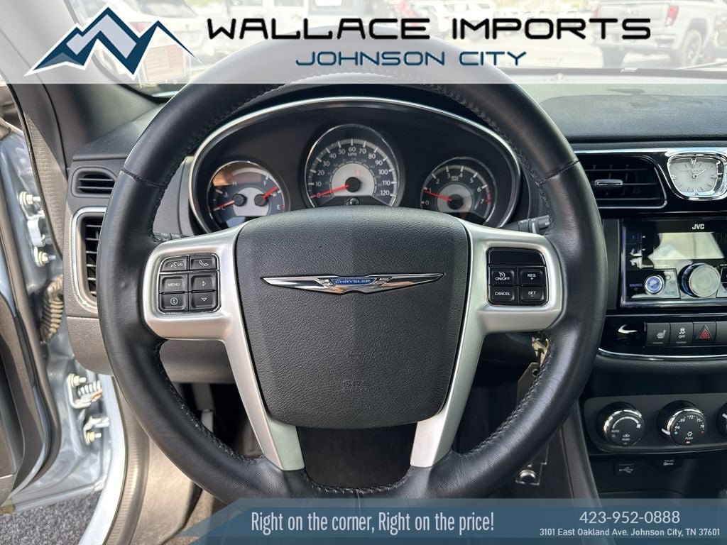 Used 2014 Chrysler 200 Limited FWD image 25