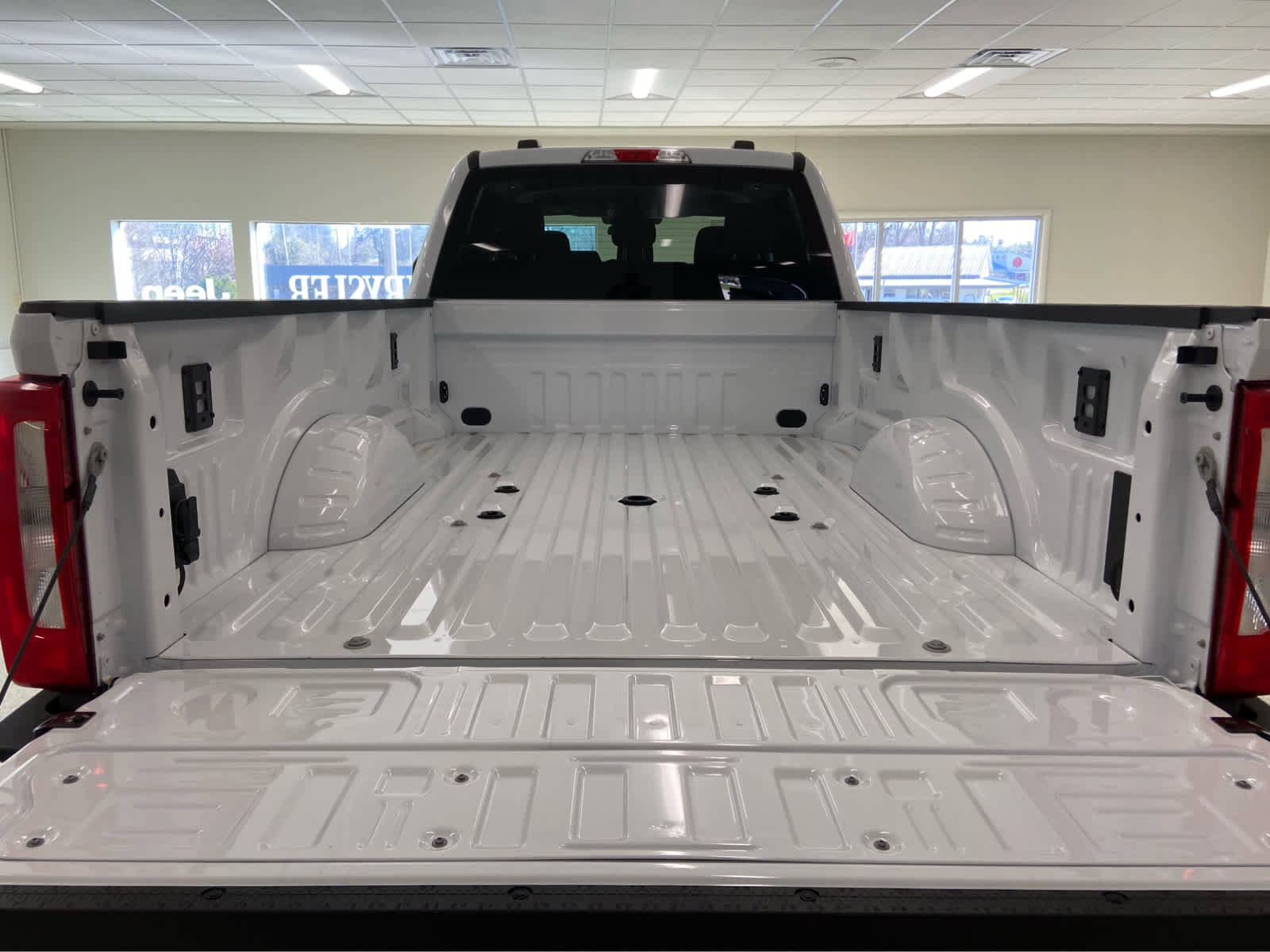 New 2026 Ford F450 XLT w/ FX4 Off-Road Package image 7