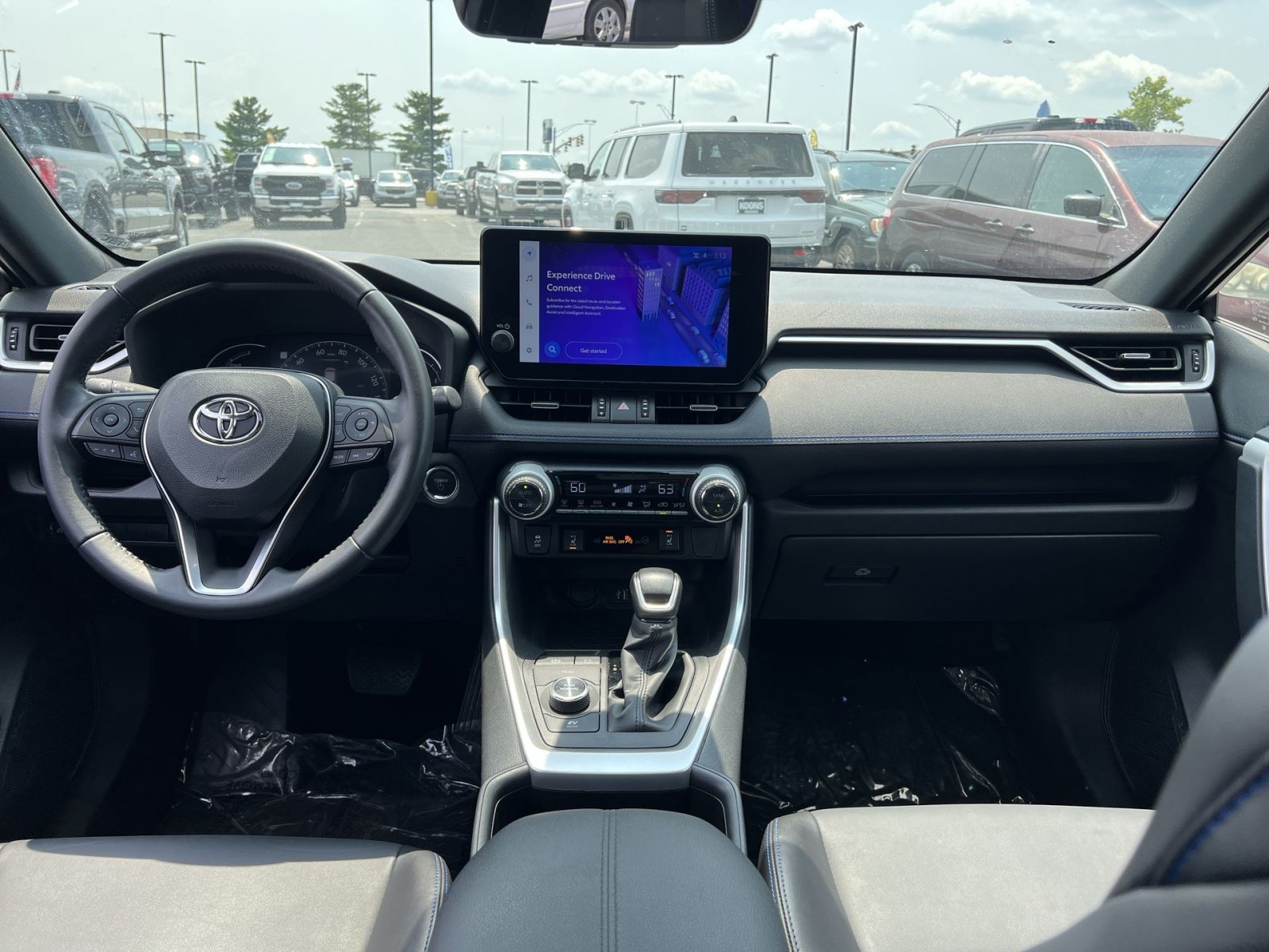 Used 2023 Toyota RAV4 XSE AWD/4WD image 22
