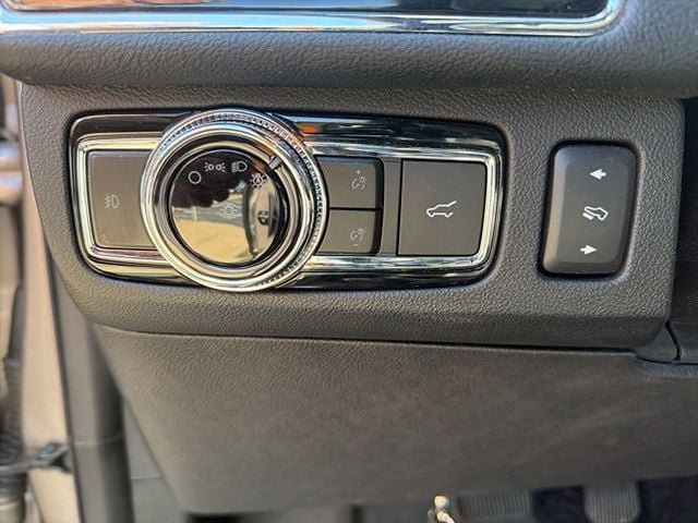 Used 2020 Lincoln Navigator L Reserve w/ Luxury Package AWD/4WD image 7