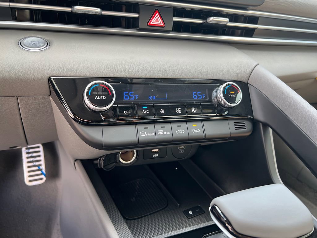 New 2026 Hyundai Elantra Sport image 25