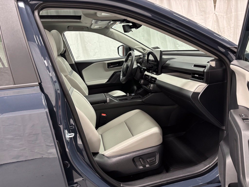 Used 2026 Toyota RAV4 Limited AWD/4WD image 51