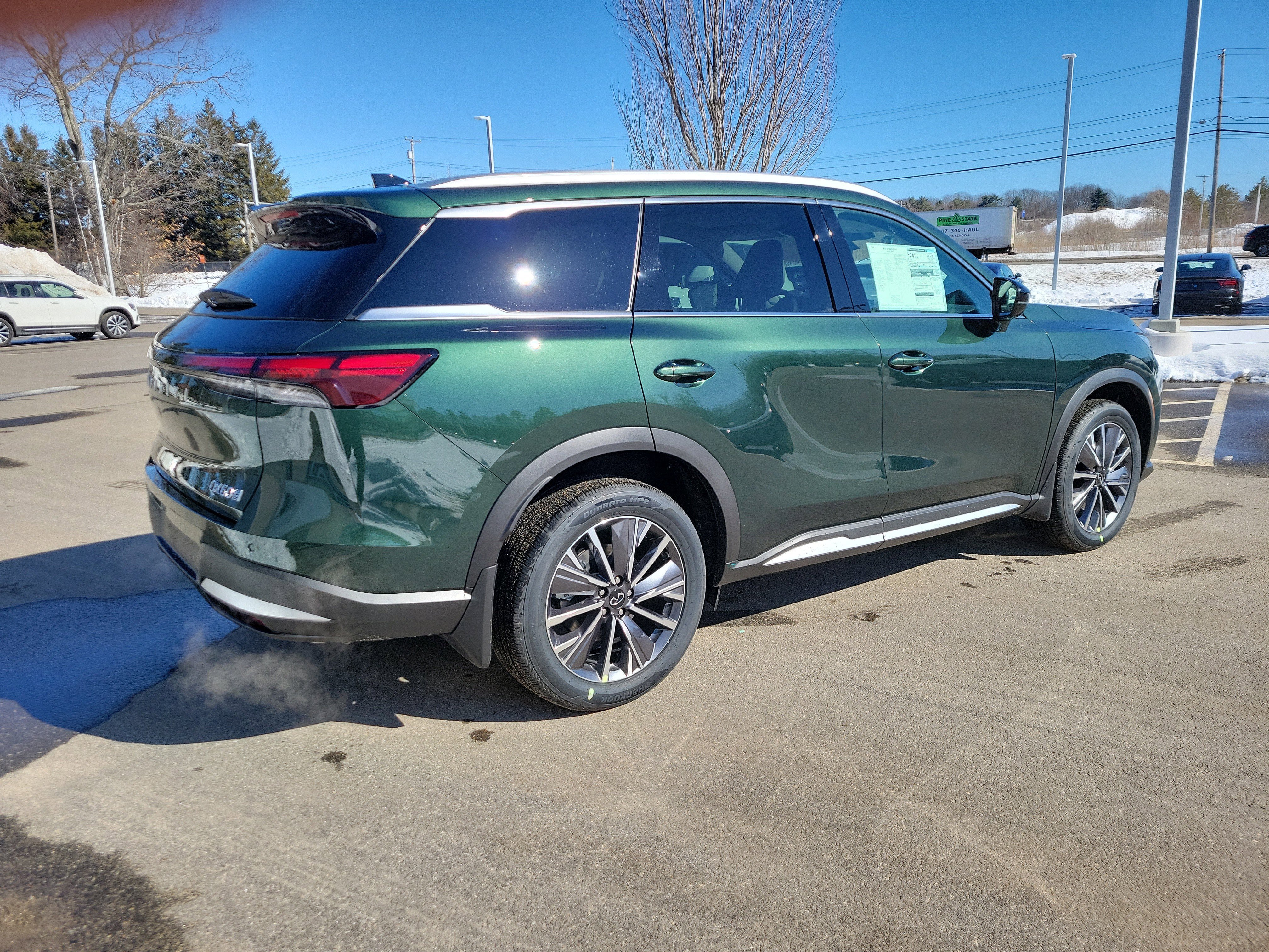 New 2026 INFINITI QX60 Luxe w/ Cargo Package image 7