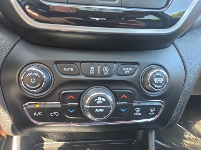 Used 2020 Jeep Cherokee Limited AWD/4WD image 17