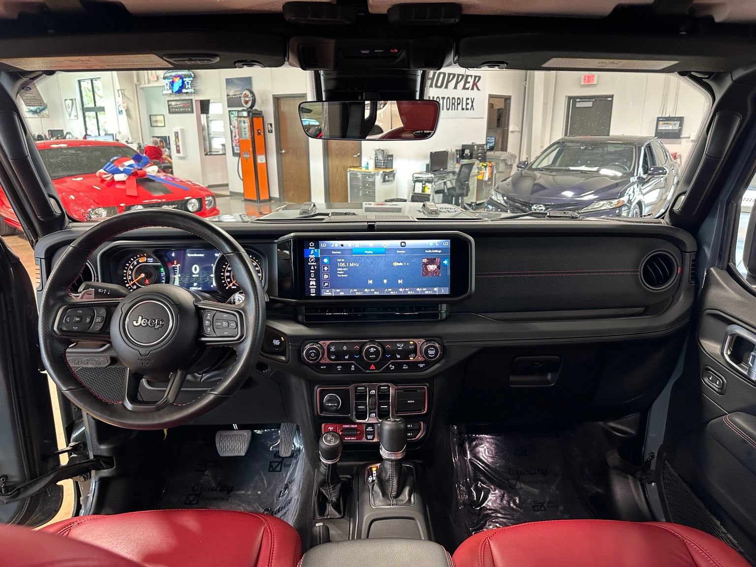 Used 2024 Jeep Wrangler Unlimited Rubicon 392 AWD/4WD image 17