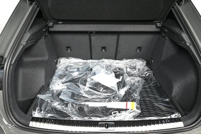 New 2025 Audi Q3 2.0T Premium image 26