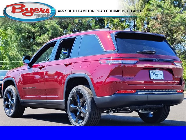 New 2025 Jeep Grand Cherokee Altitude image 9