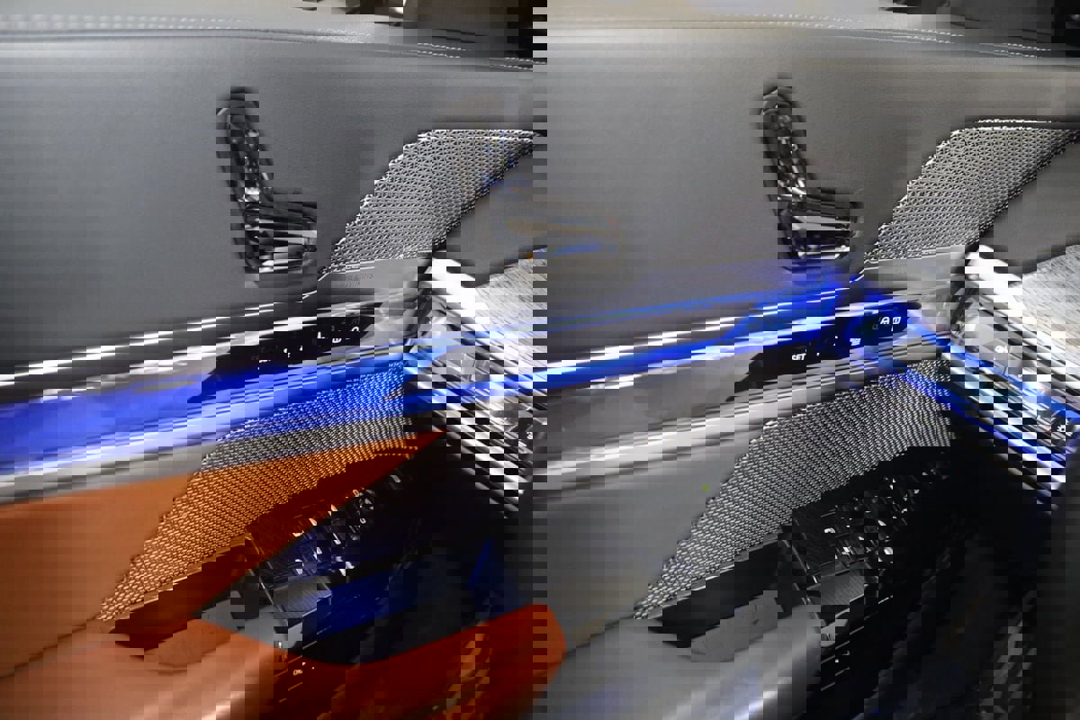 Used 2023 BMW 760i xDrive image 39