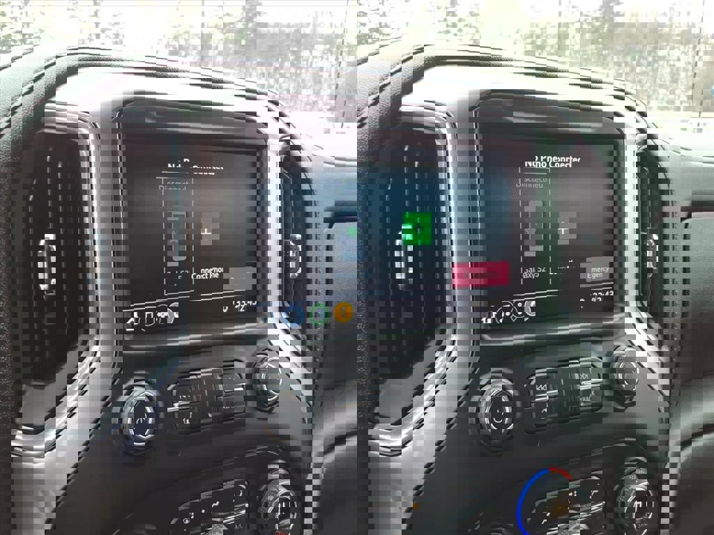 Certified 2022 Chevrolet Silverado 1500 LT w/ Z71 Off-Road Package image 18