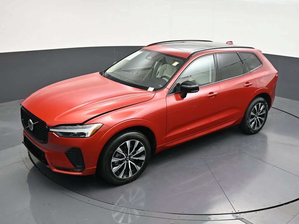 Certified 2024 Volvo XC60 B5 Core AWD/4WD image 17
