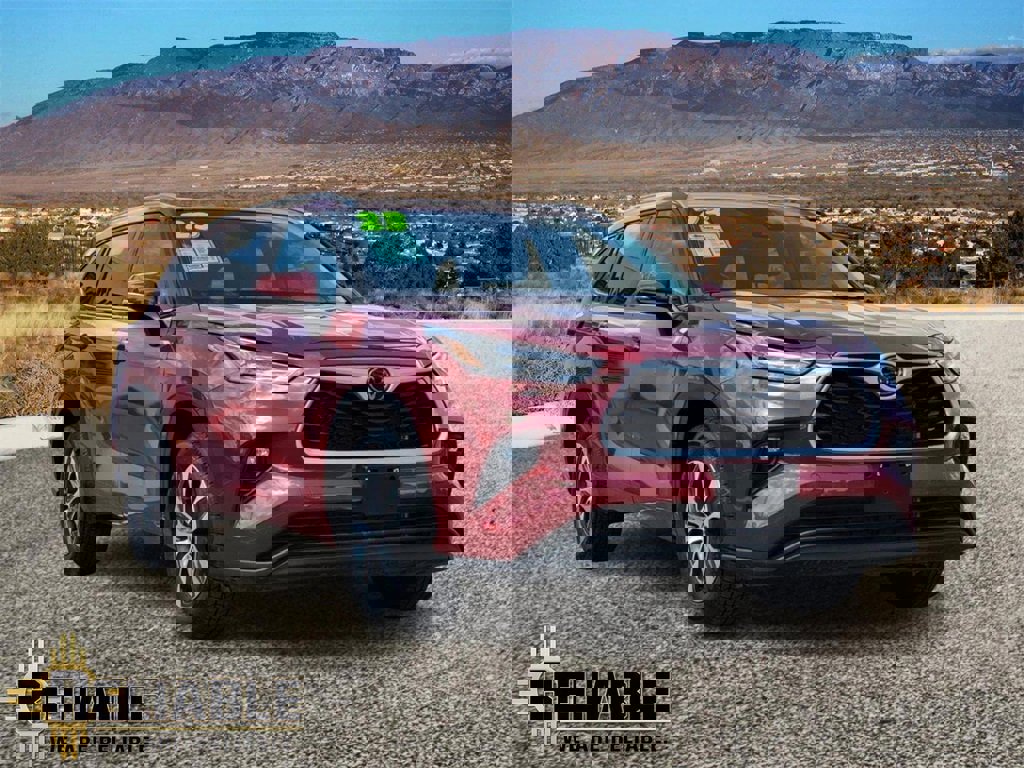 Used 2023 Toyota Highlander L