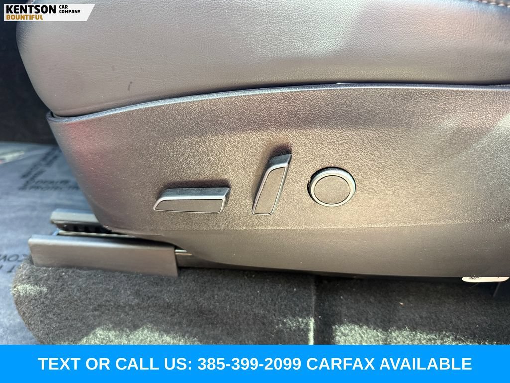 Used 2022 Tesla Model Y Performance AWD/4WD image 29