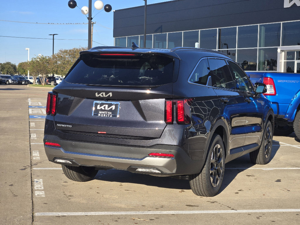 New 2026 Kia Sorento S w/ S Panoramic Sunroof Package image 4