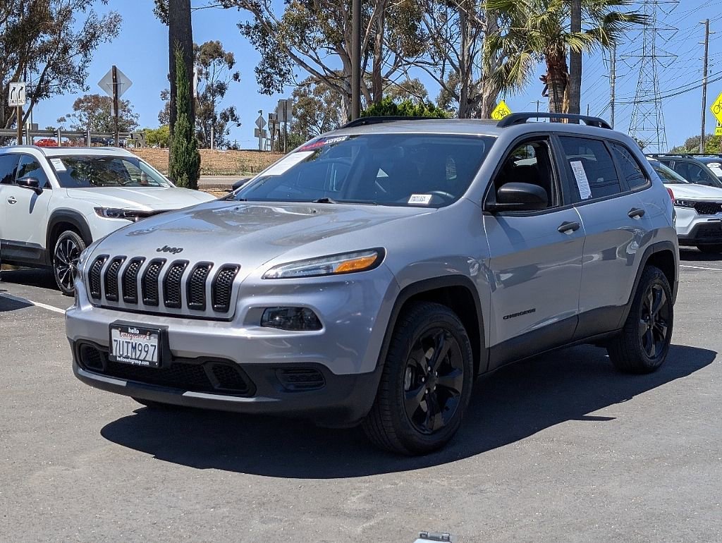 Used 2016 Jeep Cherokee Sport AWD/4WD image 7