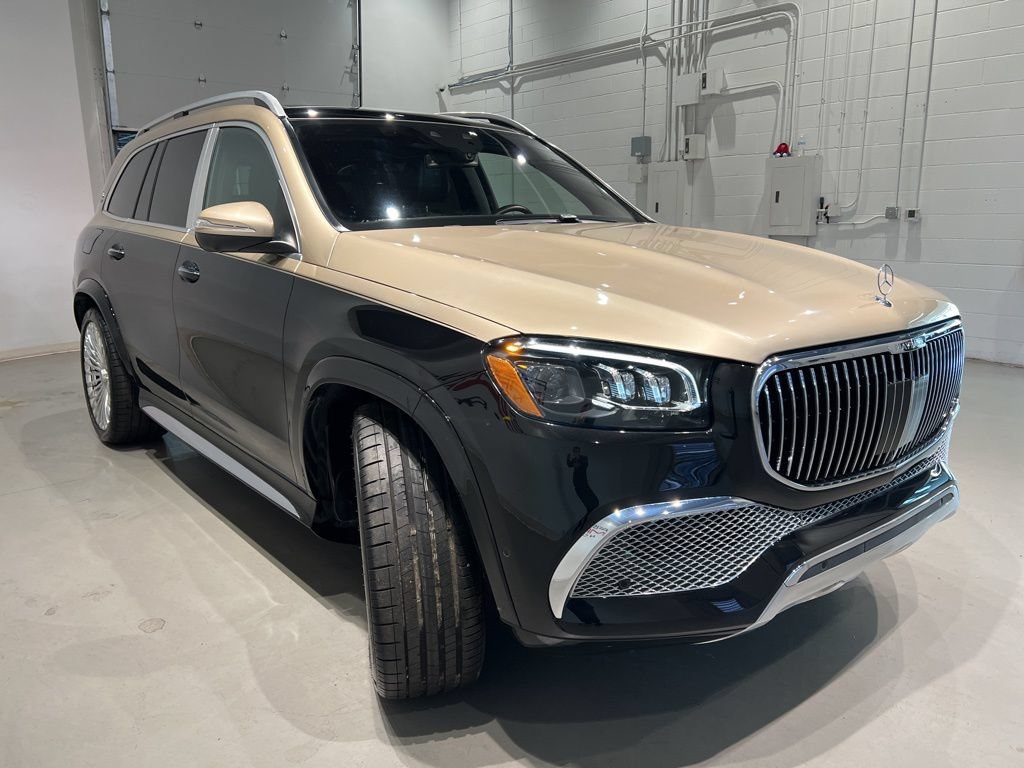 Used 2021 Mercedes-Benz Maybach GLS 600 4MATIC image 3