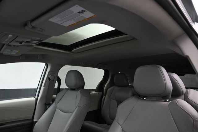 Certified 2023 Toyota Sienna XLE w/ Protection Package (TMS) FWD image 16