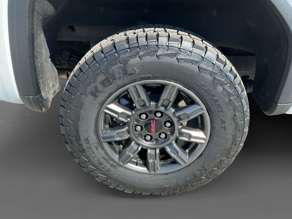Used 2024 GMC Sierra 1500 AT4X image 10