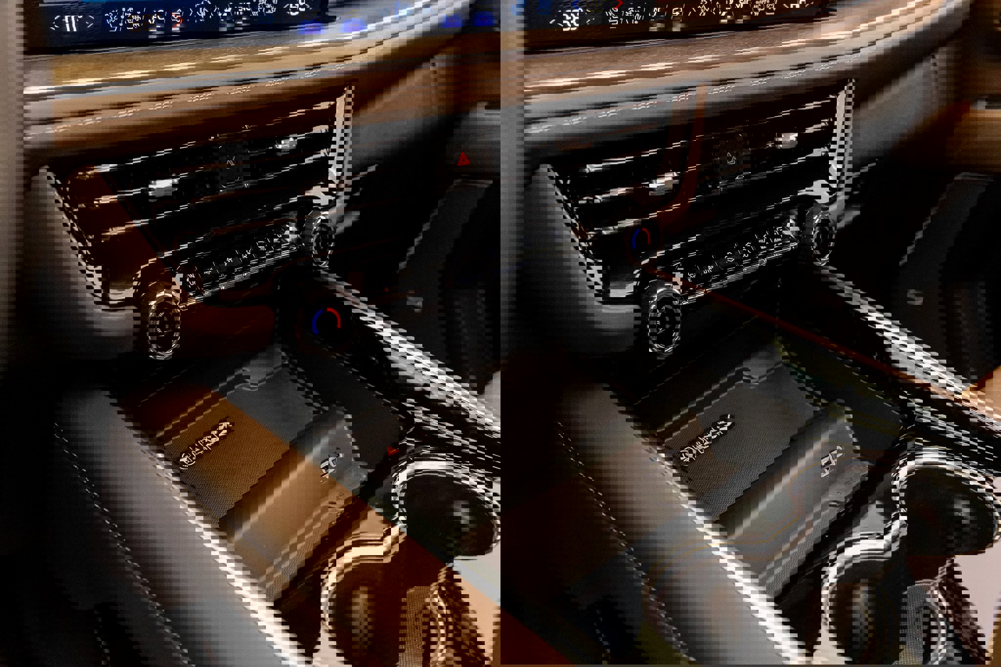 Used 2025 Chevrolet Tahoe High Country image 47