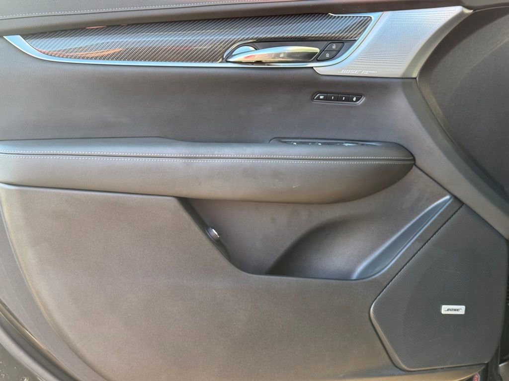 Used 2024 Cadillac XT6 Sport image 26