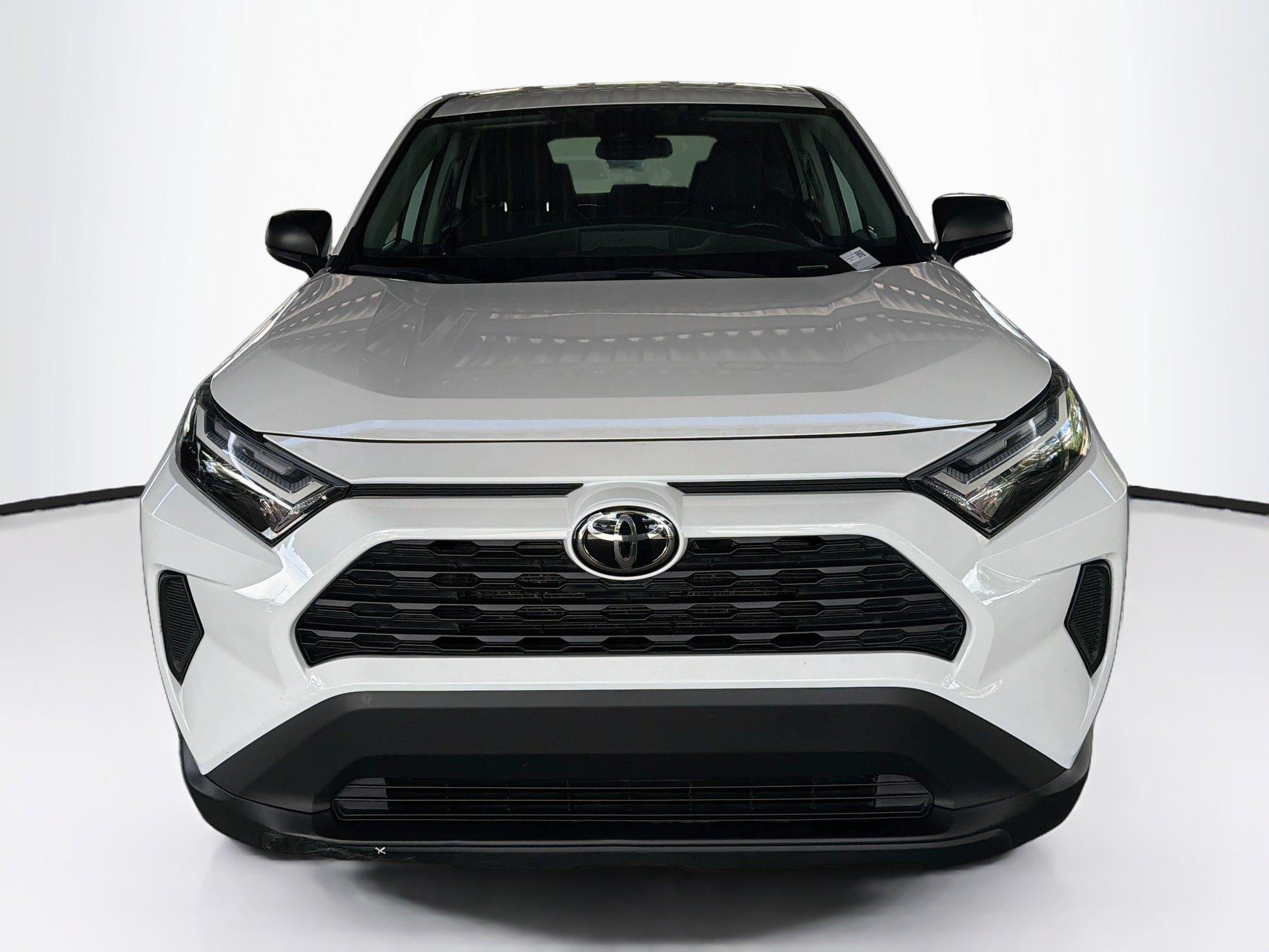 Used 2025 Toyota RAV4 LE AWD/4WD image 2