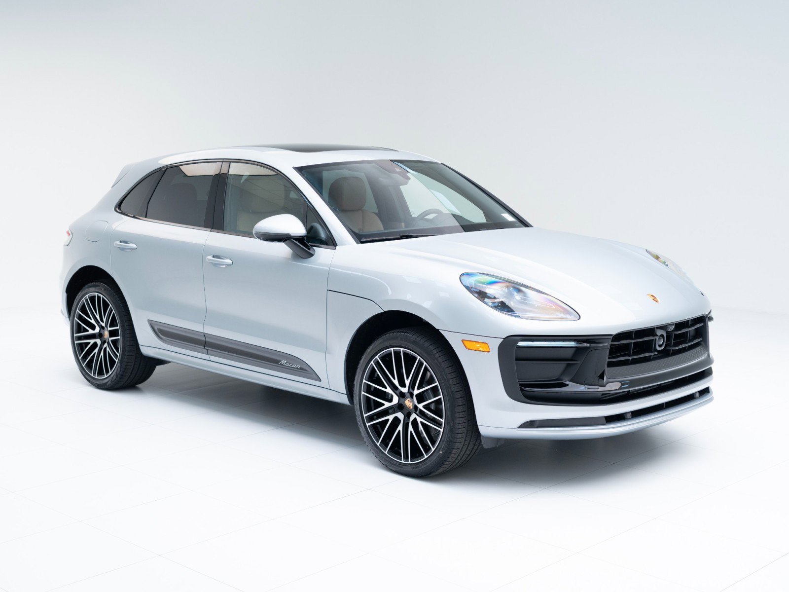New 2026 Porsche Macan image 7