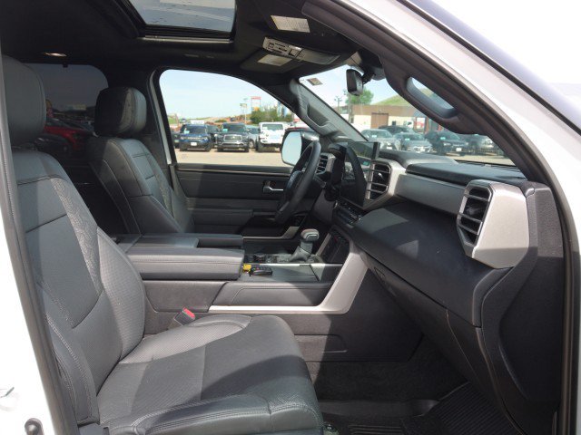Used 2025 Toyota Sequoia Limited w/ TRD Off-Road Package AWD/4WD image 40