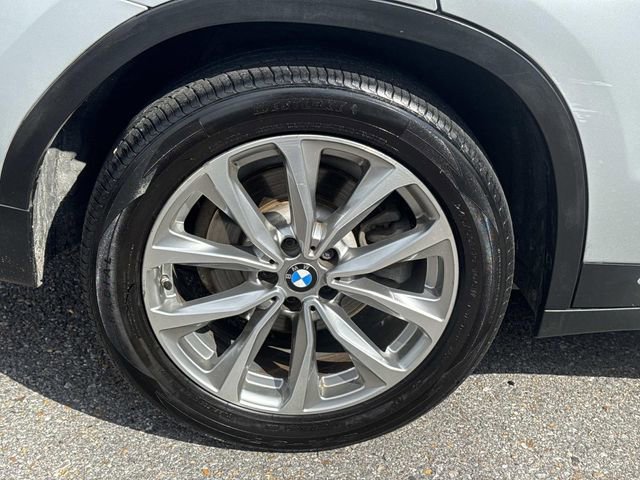 Used 2019 BMW X3 sDrive30i w/ Driving Assistance Package image 5