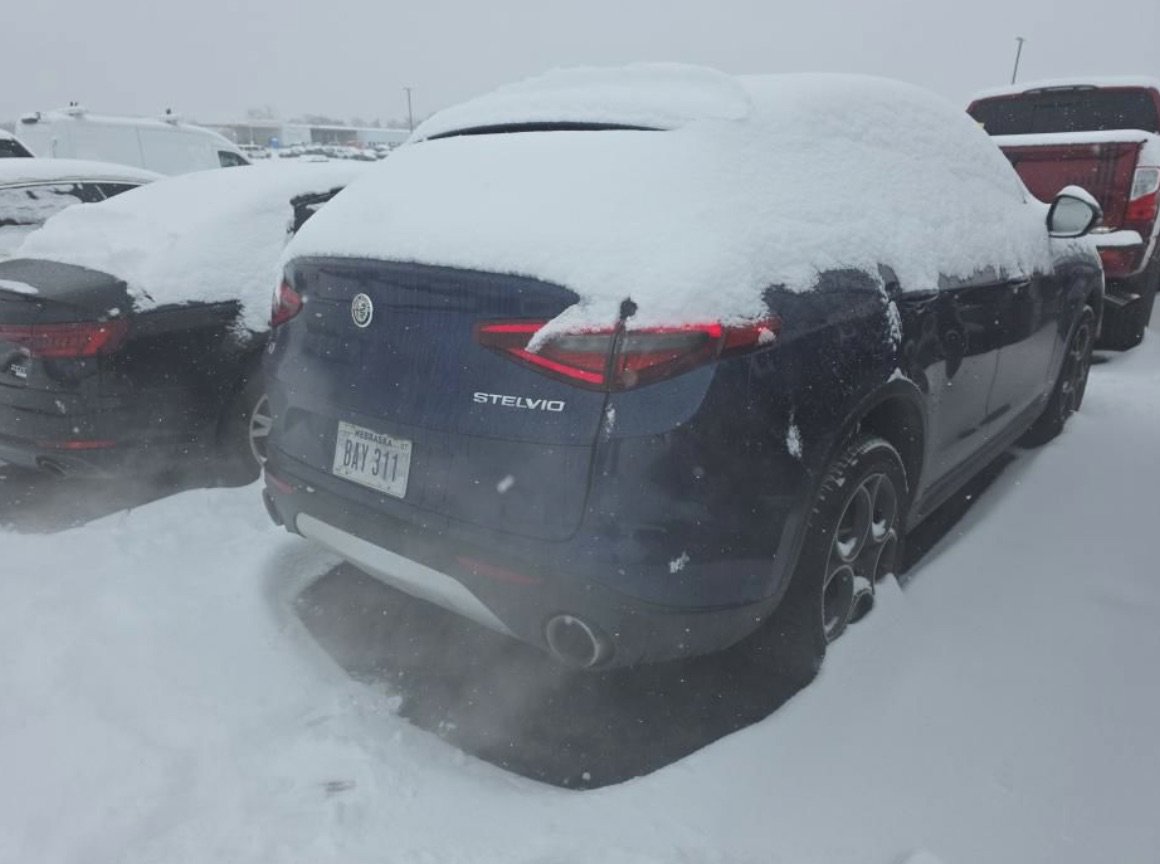 Used 2019 Alfa Romeo Stelvio Ti image 3