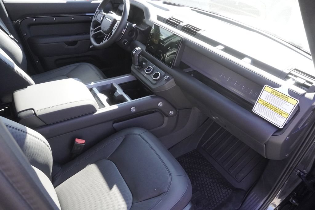 New 2025 Land Rover Defender 110 V8 image 22